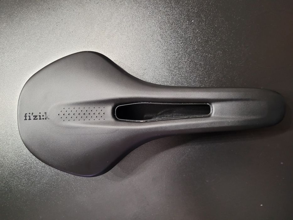 Siodełko rowerowe  Fizik Vento Antares R1  140mm