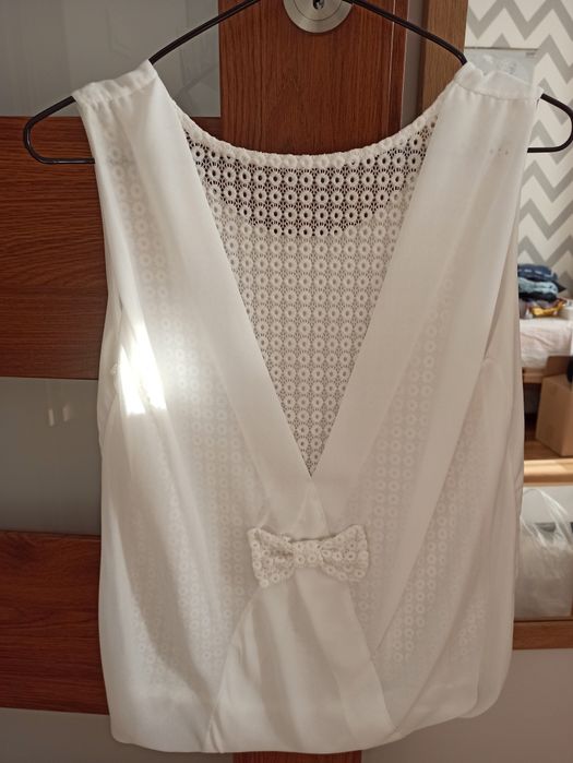 Szyfonowa bluzka z ozdobnym tyłem