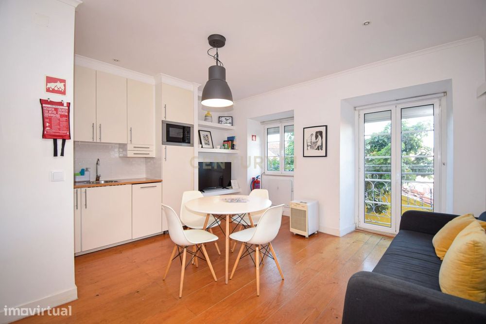 Apartamento T2 explorado em AL, em Santa Maria Maior — Santa Maria Maior, Lisboa