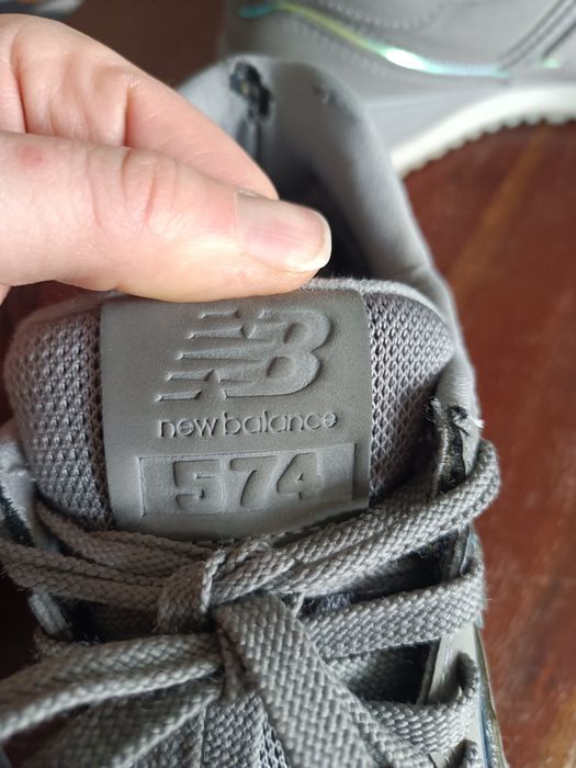 New balance holo