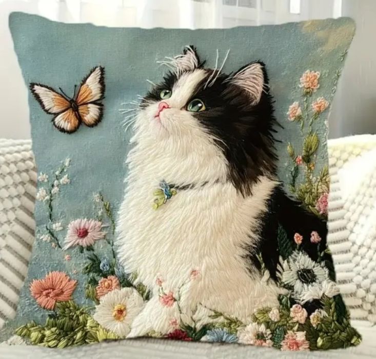 Almofada Gato e Borboleta