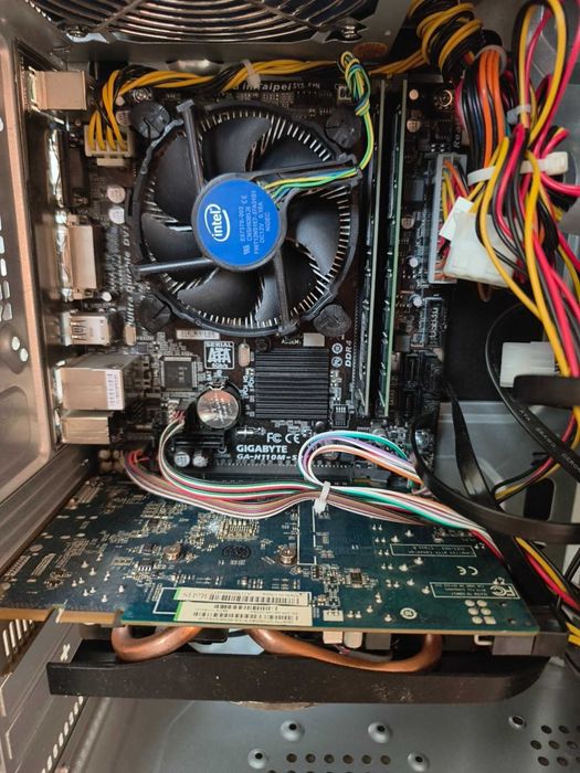 Системний блок i3-6100 HD6700 1gb SSD/HDD 8gb ddr4