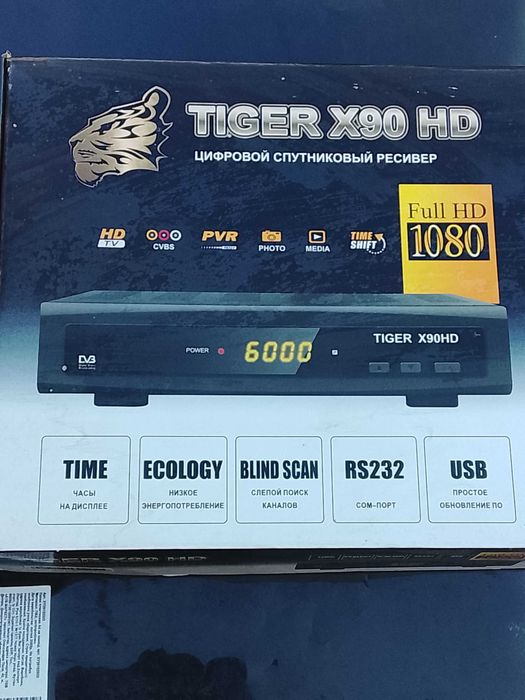 Спутниковый тюнер TIGER X90 HD