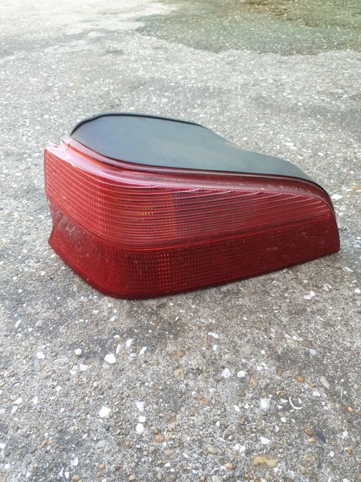 Farolim trás 106