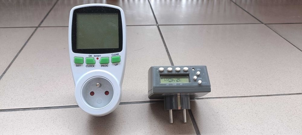 Dwa programatory elektroniczne do sterowania akwarium kurier 0zł