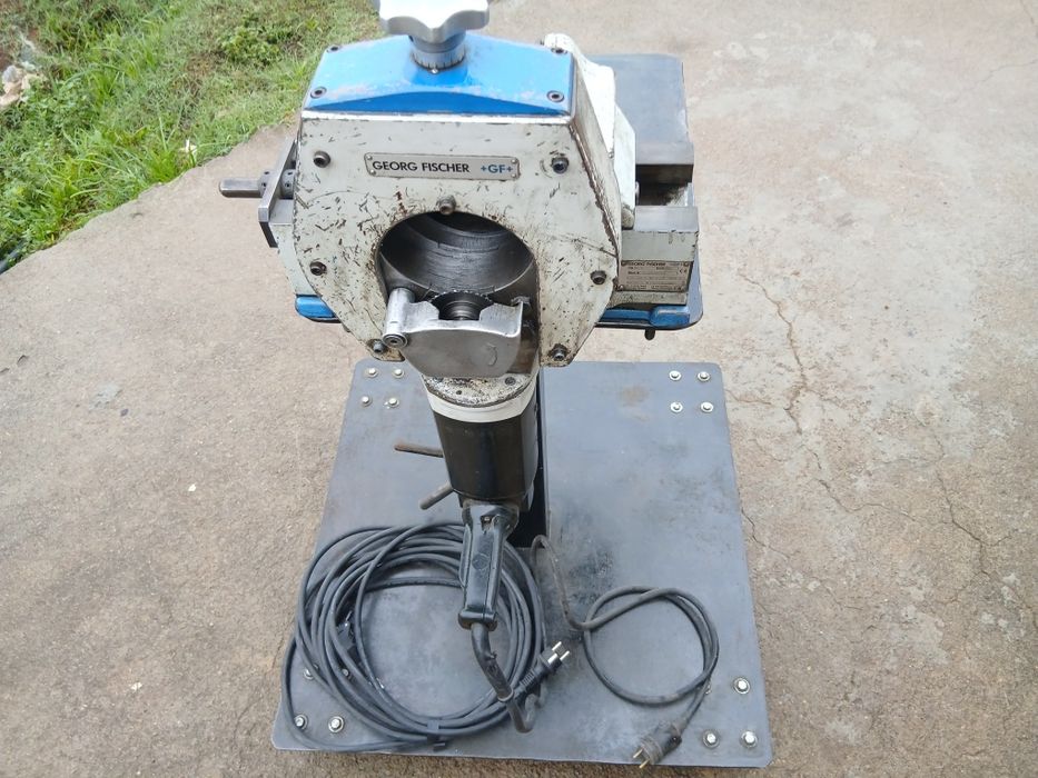 Máquina de cortar tubos e chanfro portátil Orbital