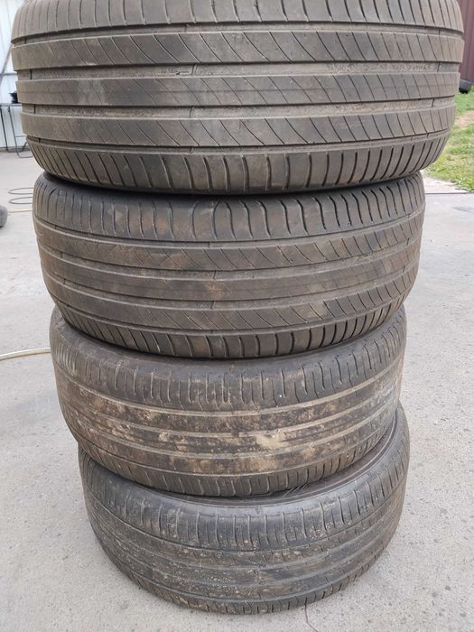 Komplet 4 opon letnich  235/55R17  Falken Michelin