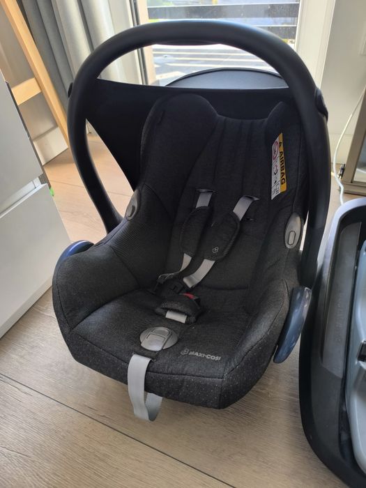 Fotelik samochodowy Maxi-Cosi + baza İSOFiX