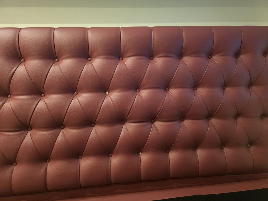 Cama de Casal Estofada com 4 Gavetas de Arrumação (Para colchão 140x190)