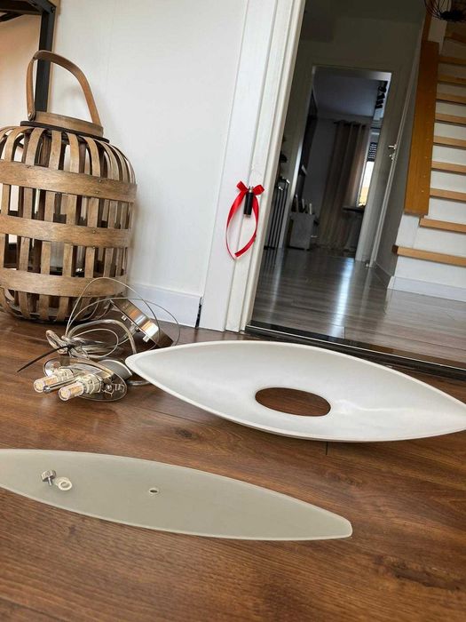 Lampa wiszaca halogenowa nad stół