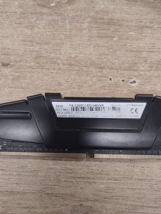 Продам оперативну пам’ять G.SKILL Ripjaws V DDR4 16GB 3200MHz