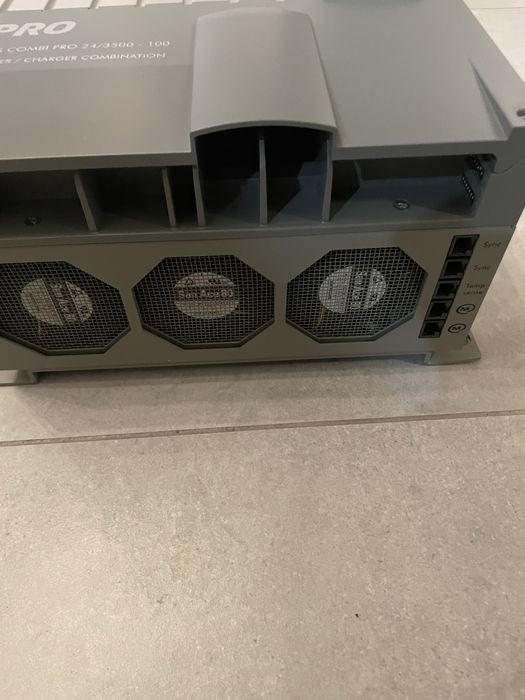 Inverter -ładowarka  Mastervolt Mass Combi Pro