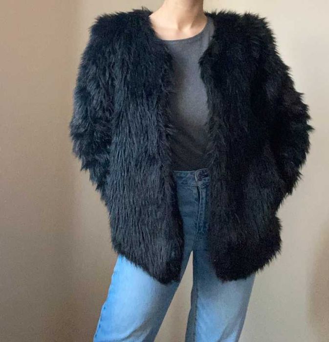 Damskie krótkie sztuczne futro futerko 36 38 S M czarne y2k