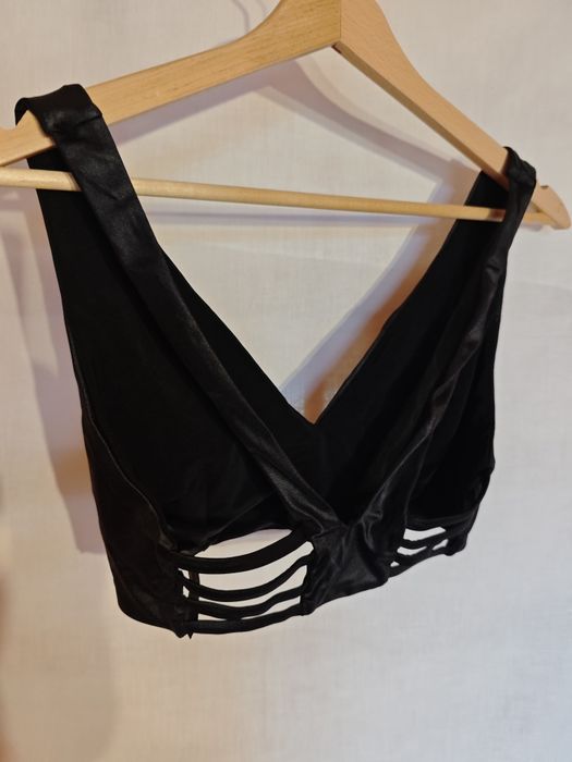 Biustonosz ASOS swim