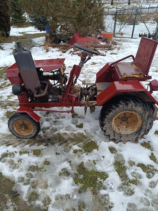 Traktorek ciągnik.sam