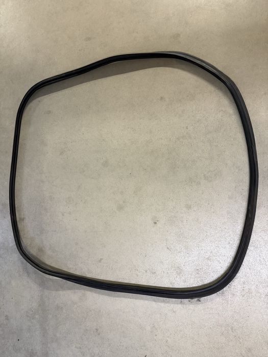 Uszczelka karoserii klapy bagażnika Toyota Corolla e21 2019-> kombi TS