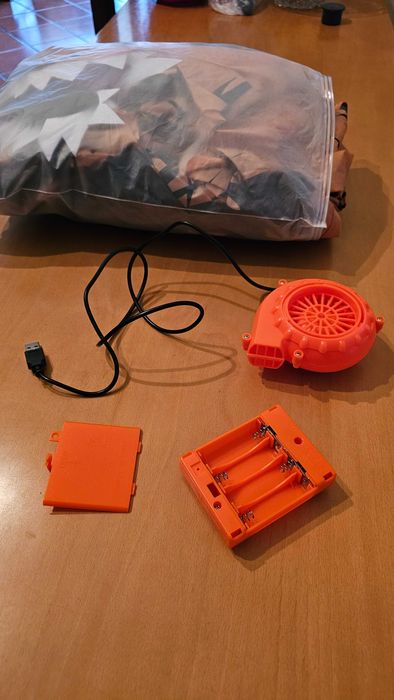 Caixa de Fatos e Adereços de Carnaval/Natal/Halloween