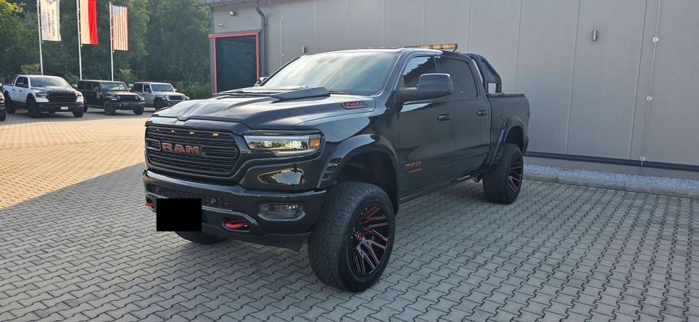 RAM 1500 Limited Lift 6 cali Rough Country koła 35x12.5 r22 kredyt/leasing