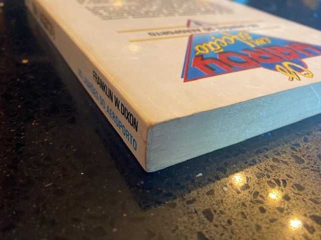 OS HARDY EM AÇÃO - Os ladrões de Aeroporto