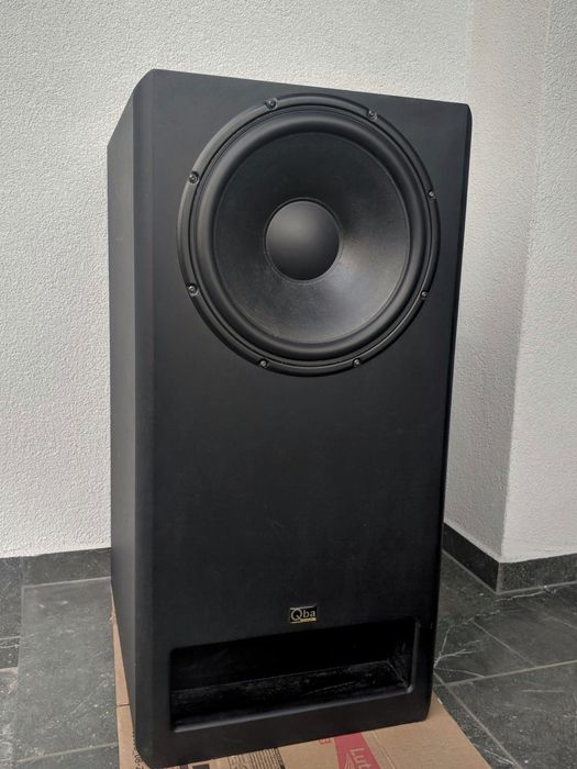 MEGA moc i jakość - ogromny subwoofer QBA  430W