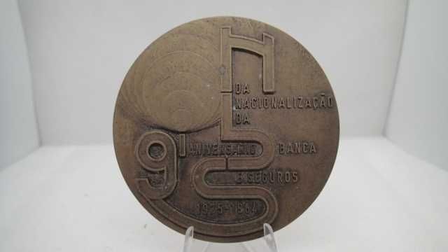 Medalha de Bronze da Nacionalização da banca e seguros