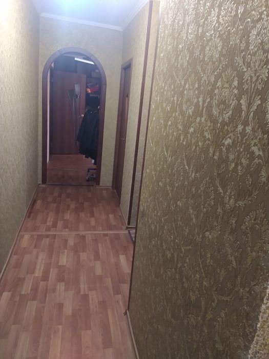 Эсхар Чугуевского района ,продам 3х комнатную квартиру