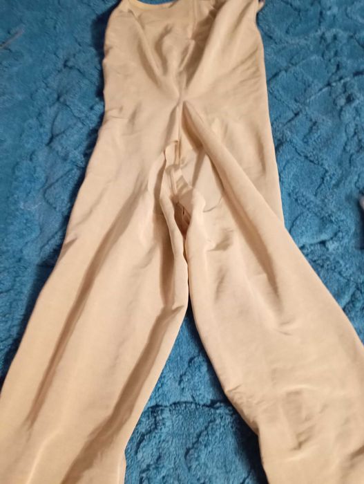 Fato interior modulador silhueta