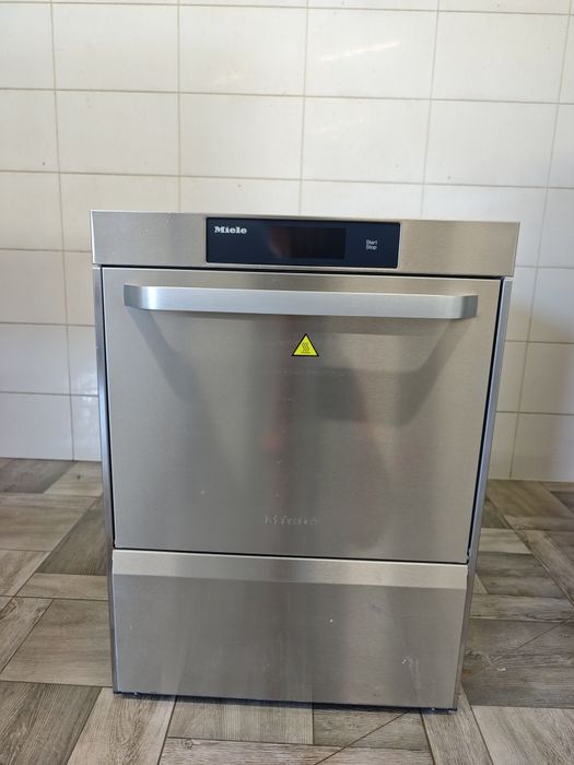 посудомийна машина професійна Miele PTD 703