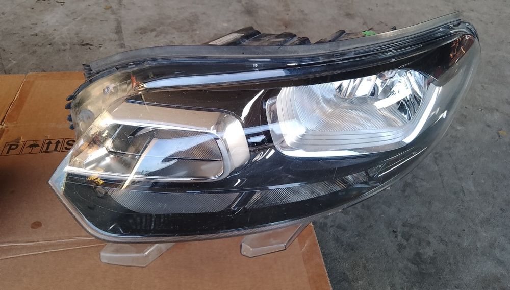 Reflektor Lampa Przód Prawa Lewa Citroen Jumpy 16-
