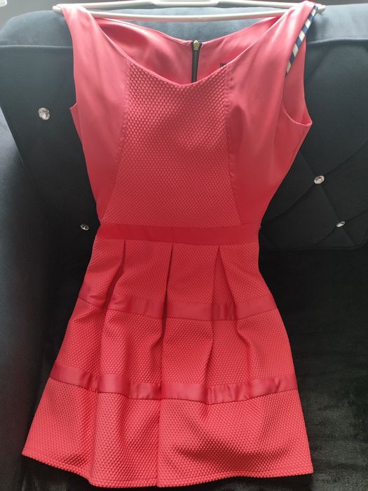 Sprzedam 2 sukienki S