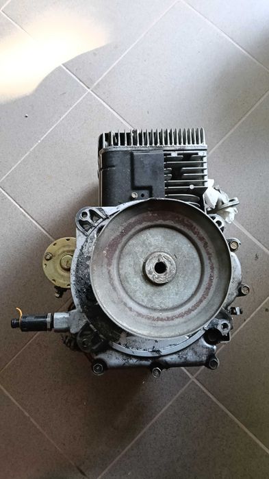 Silnik do traktorka Briggs & Stratton 12KM
