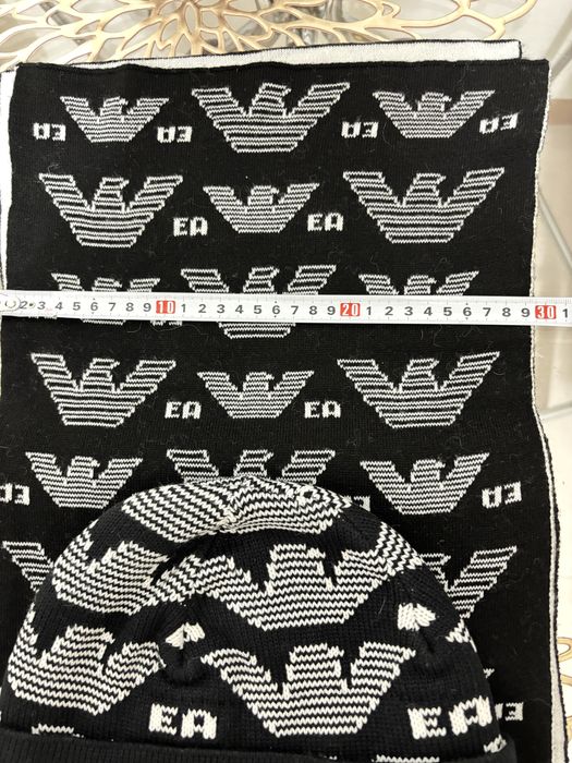 Комплект шапка та шарф Emporio Armani