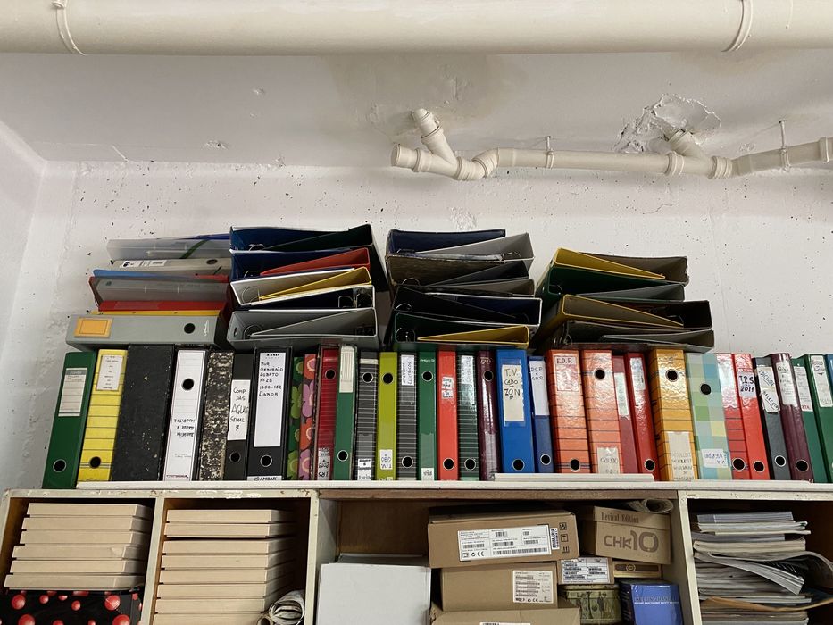 Dossiers- Conjunto de aproximadamente 80 pastas todas 15€