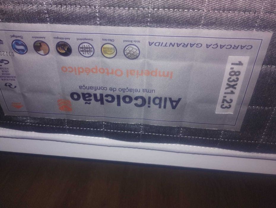 Cama de ferro com colchão