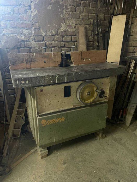 Frezarka dolnowrzecionowa 4kw