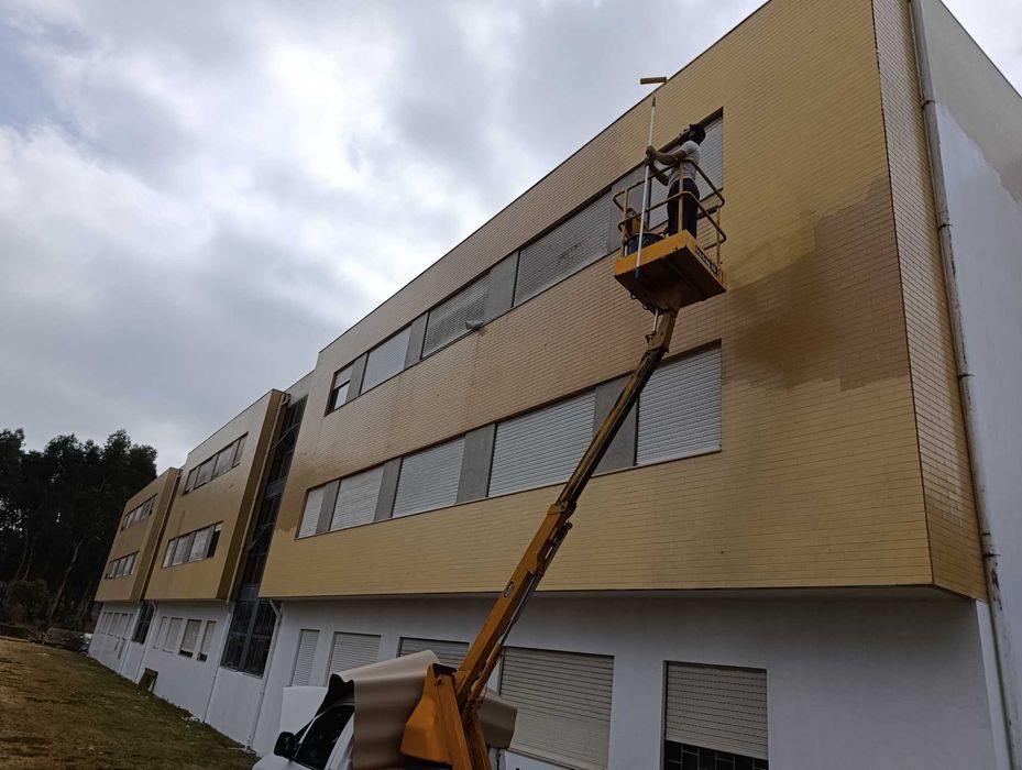 Aluga se Barquinha Carrinha com cesta