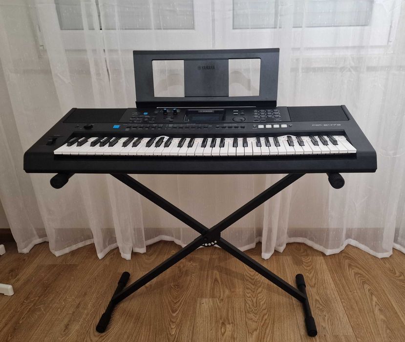Piano yamaha PSR-E473 (oferta suporte teclado)