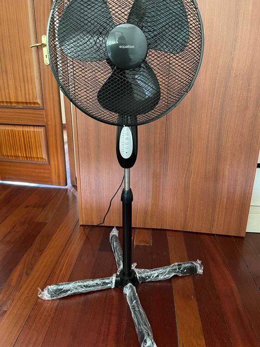 Ventoinha de pé Equation