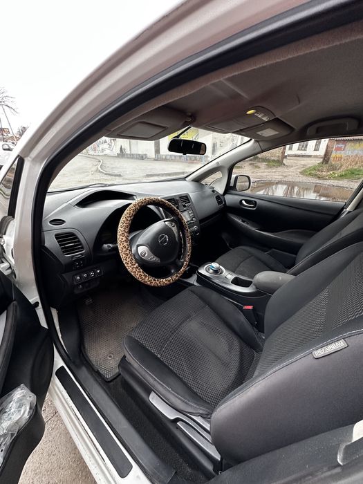 Терміново продам Nissan leaf 2014