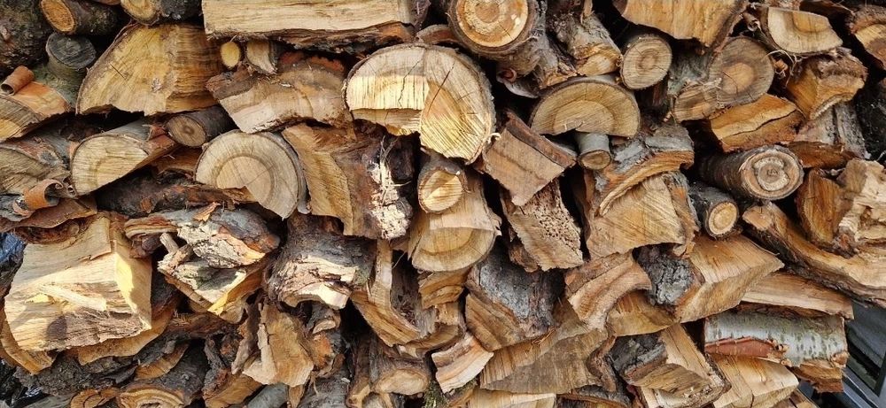 Drewno owocowe do wędzenia, zrębka zrębki trociny opał do kominka