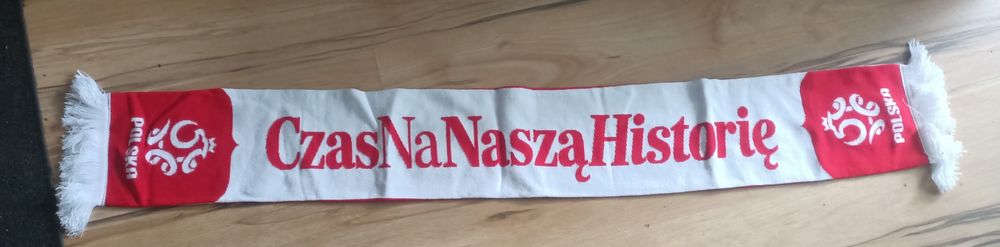 Szalik nowy Polska,