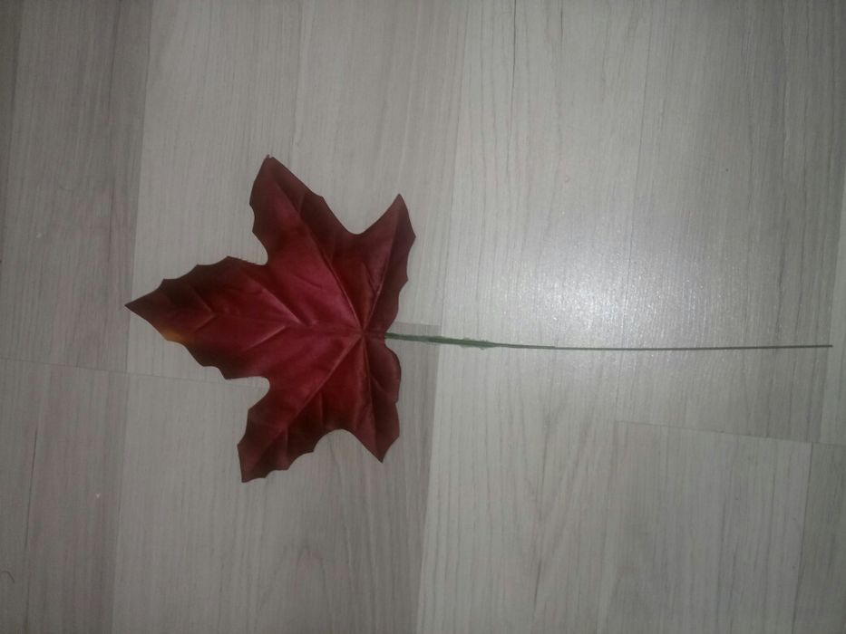Liście sztuczne 80szt