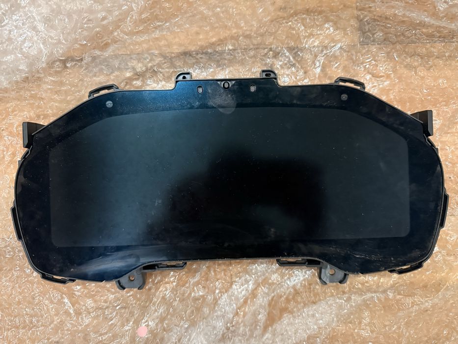 Дисплей ( приборна панель) для BMW G20 . Не робоча!