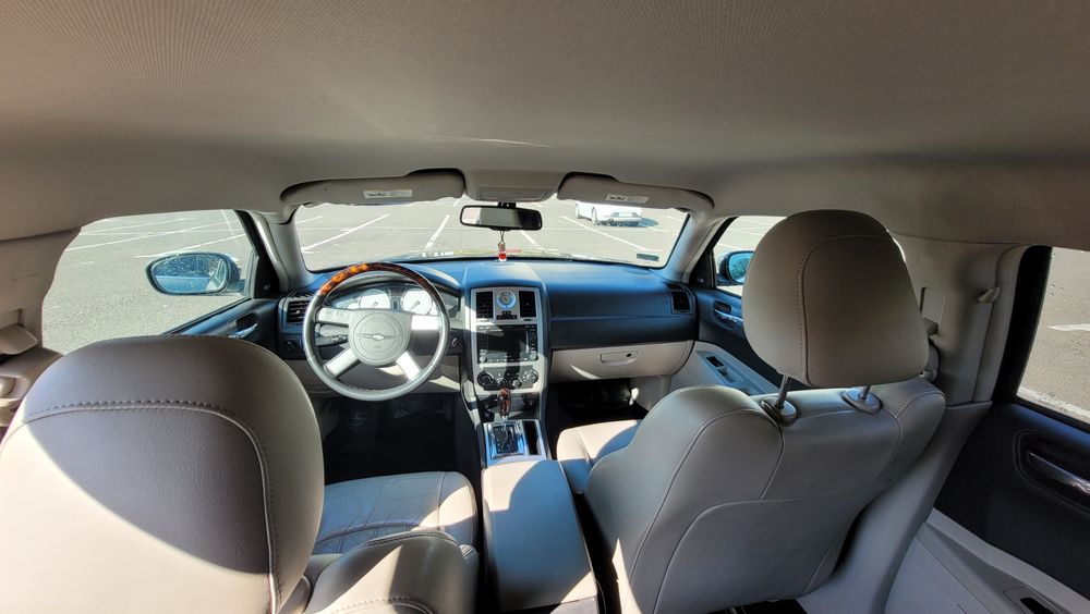 Chrysler 300c AWD kombi 3.5 v6 LPG