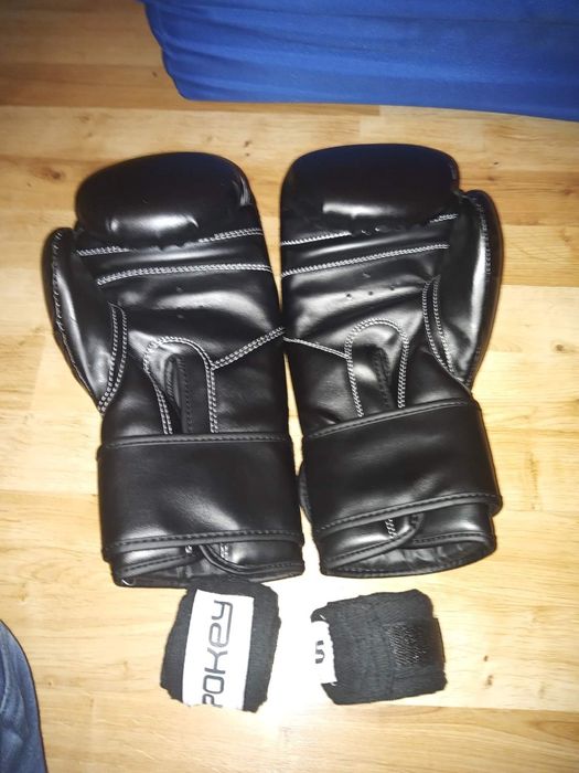 Rękawice bokserskie z owijkami