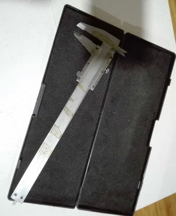 Paquimetro 150mm Metric