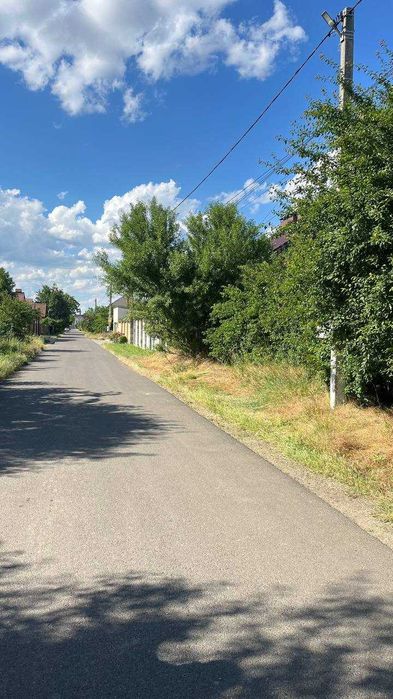 Продам участок  6 соток ,угловой в Червоном хуторе