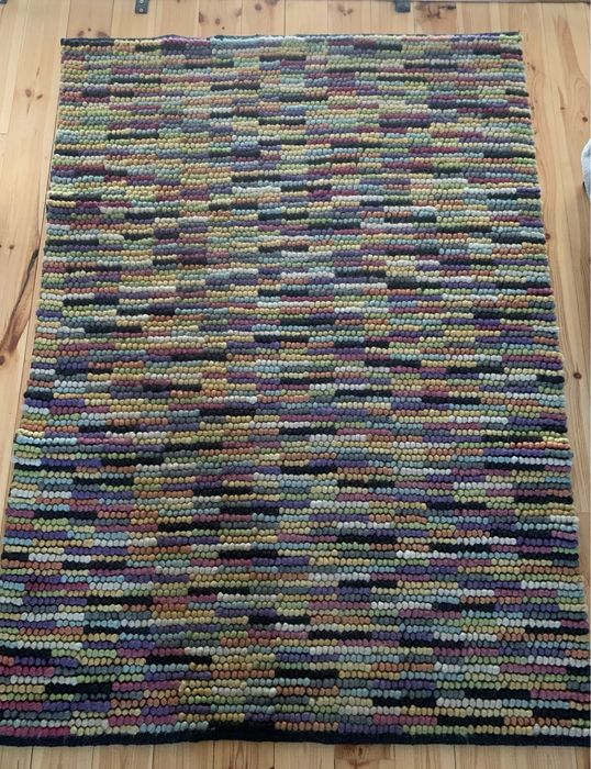 Tapete de lã 143 x 198 cm