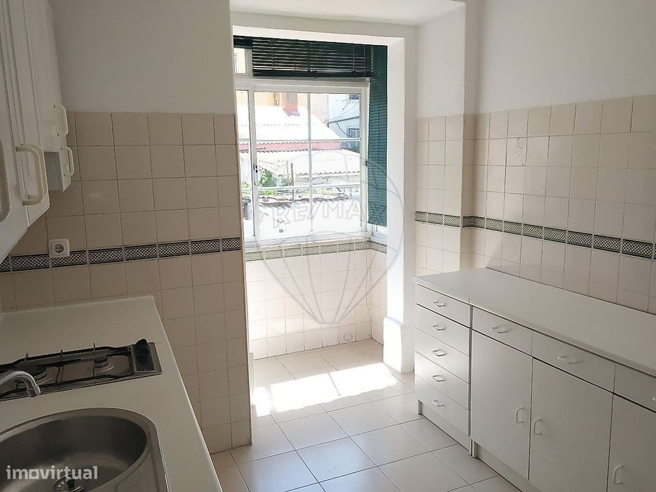 Apartamento T1 para arrendamento