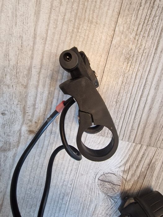 Podstawa displaya z manipulatorem do rowerów elektrycznych Batavus